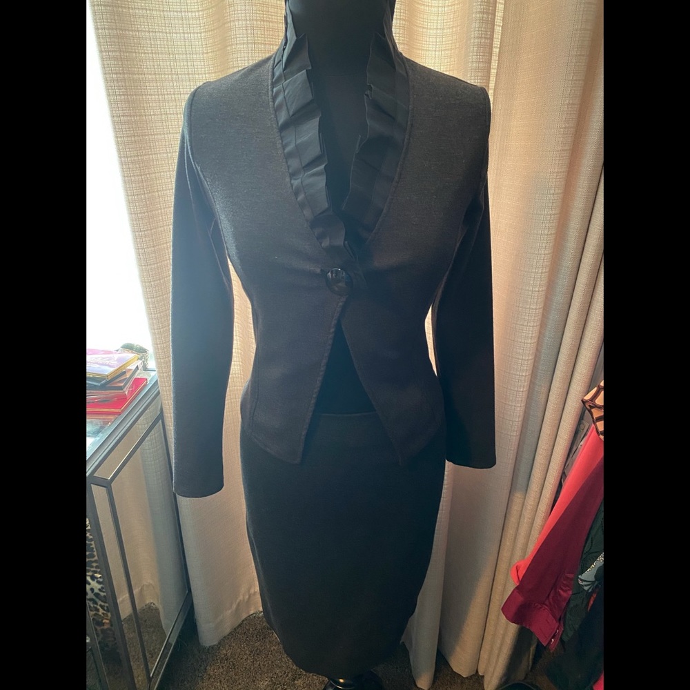 Scapa charcoal fitted suit